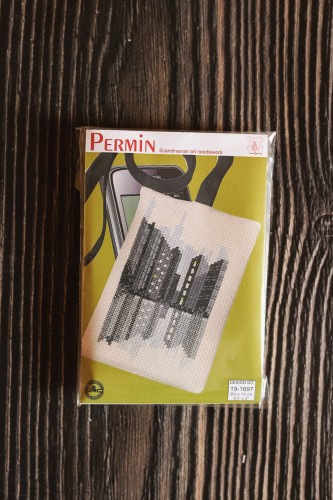 Etui na telefon (zestaw do haftu ) 19-1697 Skyline 